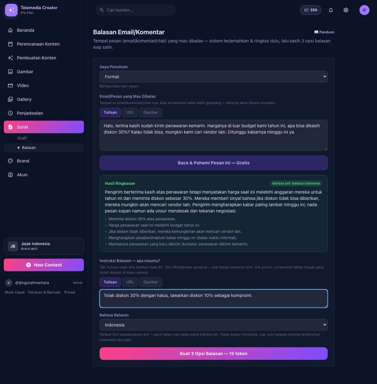 Sub-menu Balasan: tempel pesan masuk, AI kasih Hasil Terjemahan (kalau perlu) + Hasil Ringkasan, lalu isi instruksi buat dapat 3 opsi balasan siap salin.